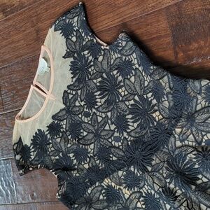 ANTHRO I Black Crochet Lace "Garden Guise" Cap Sleeve Blouse Top by Deletta, S